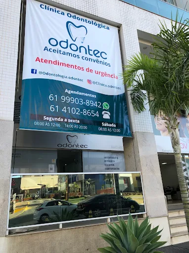 Fachada comercial Odontec